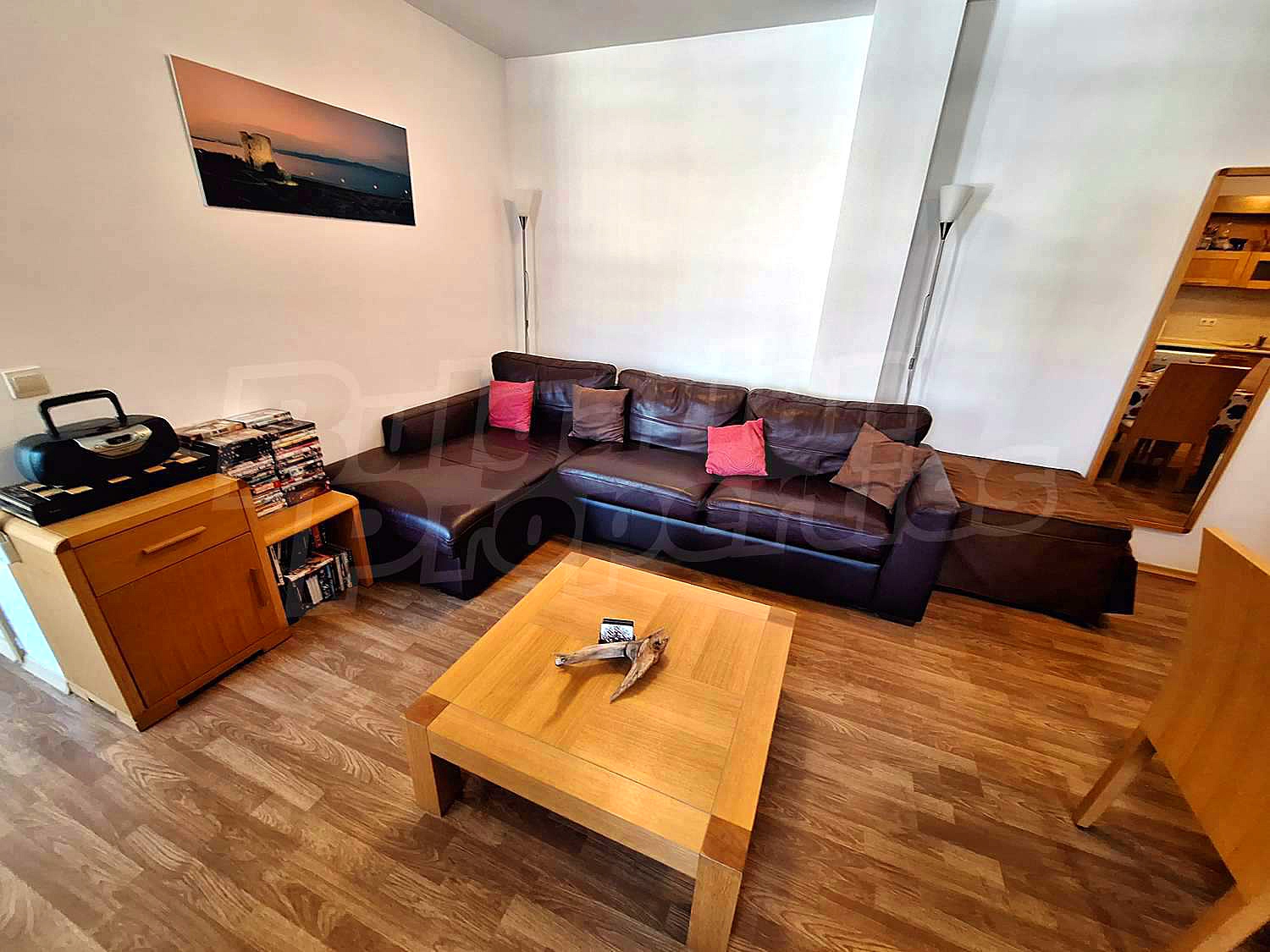Gallery Picture 9