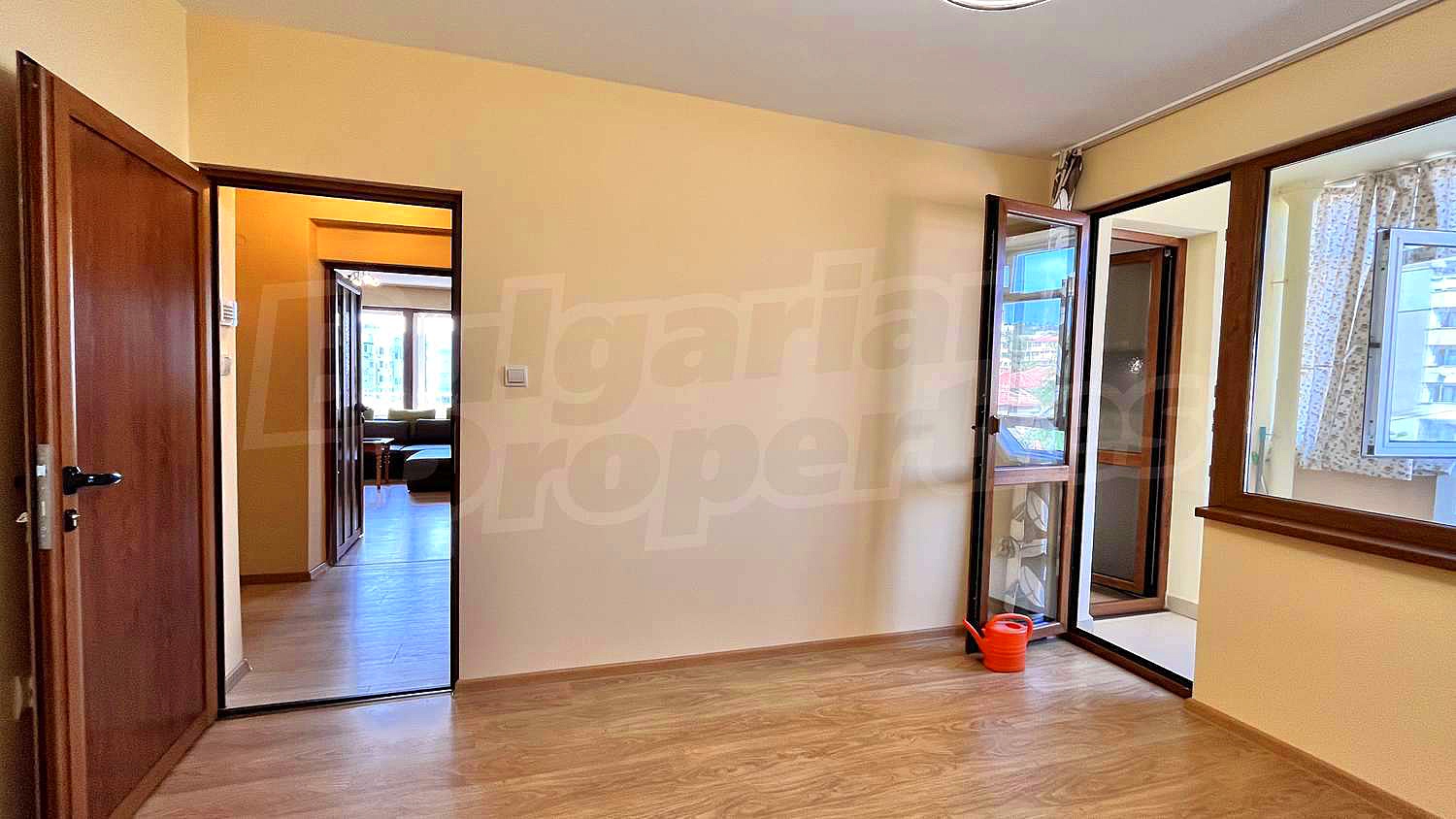 Gallery Picture 13
