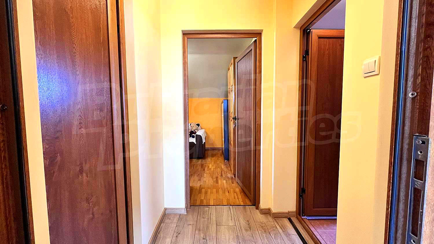 Gallery Picture 33