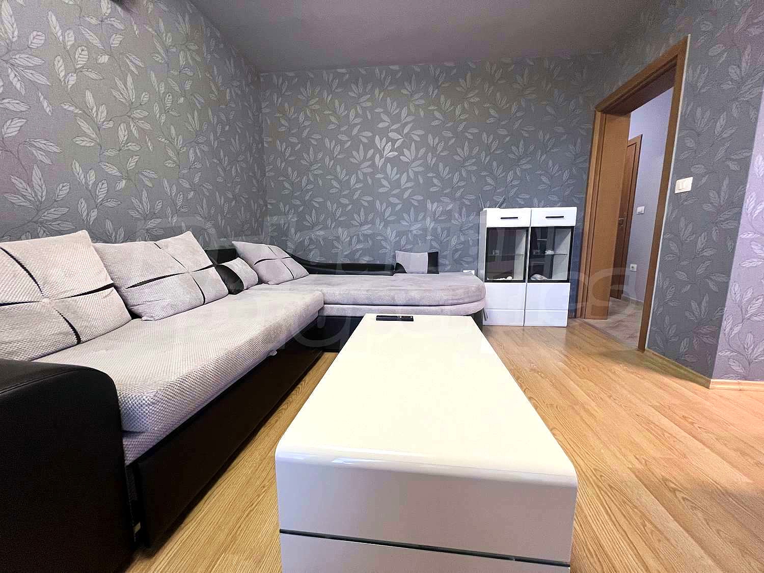Gallery Picture 8