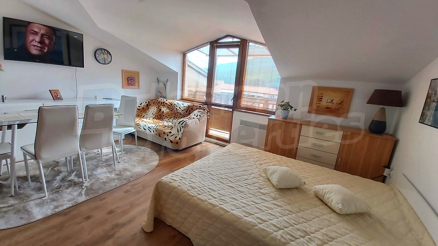 Studio for rent in Bansko, QuarterGramadeto, Park View, Bulgaria. Panoramic studio apartment in