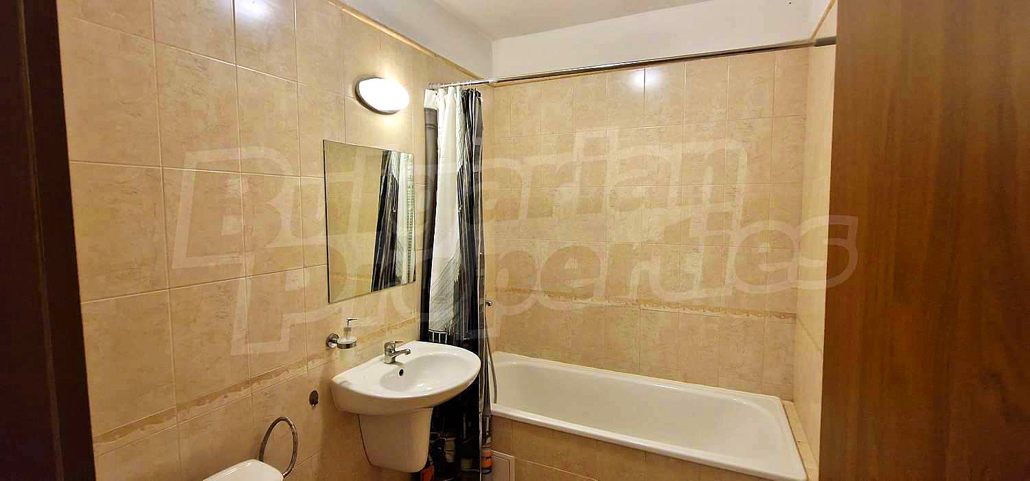 Gallery Picture 10