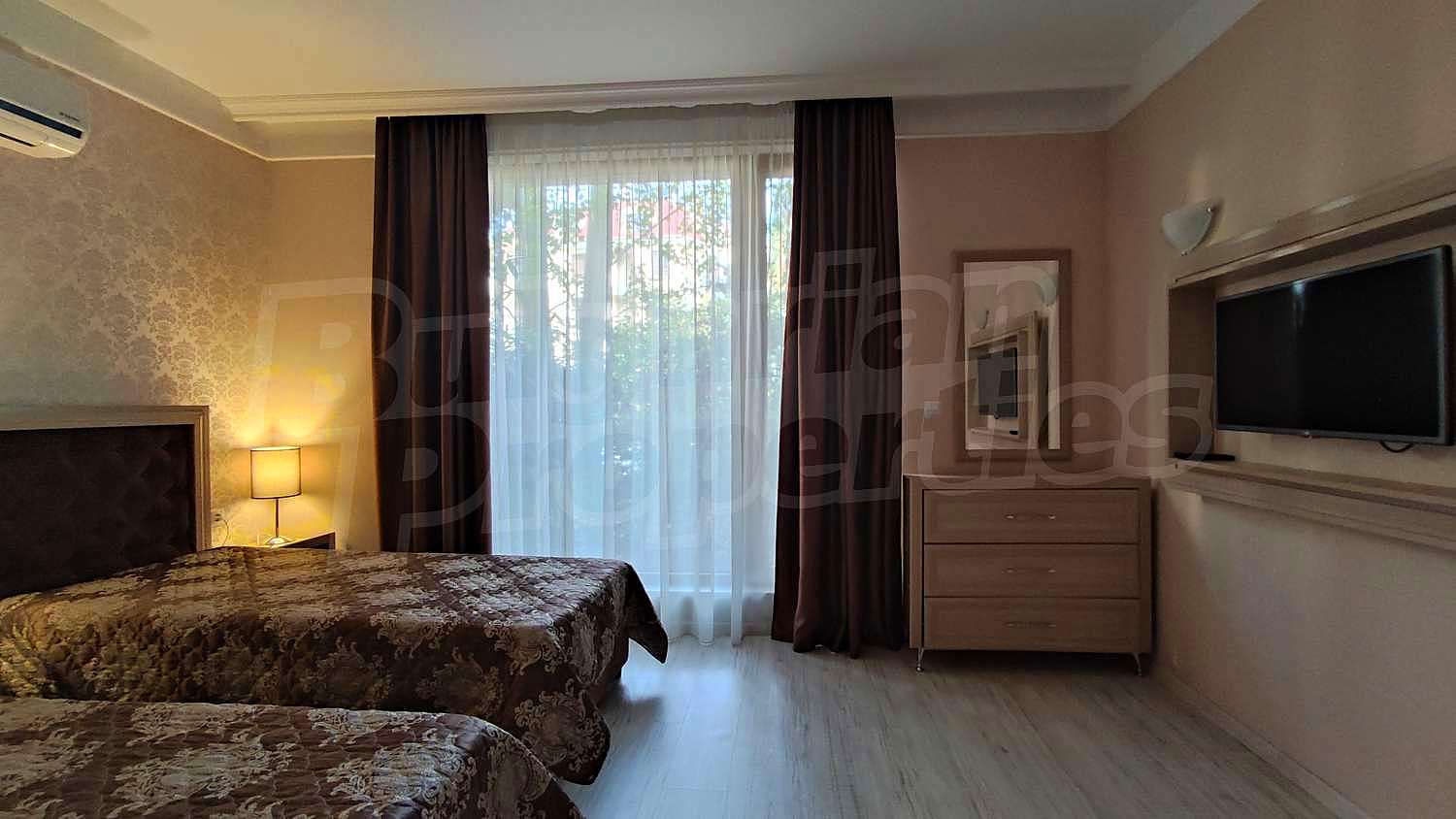 Gallery Picture 11