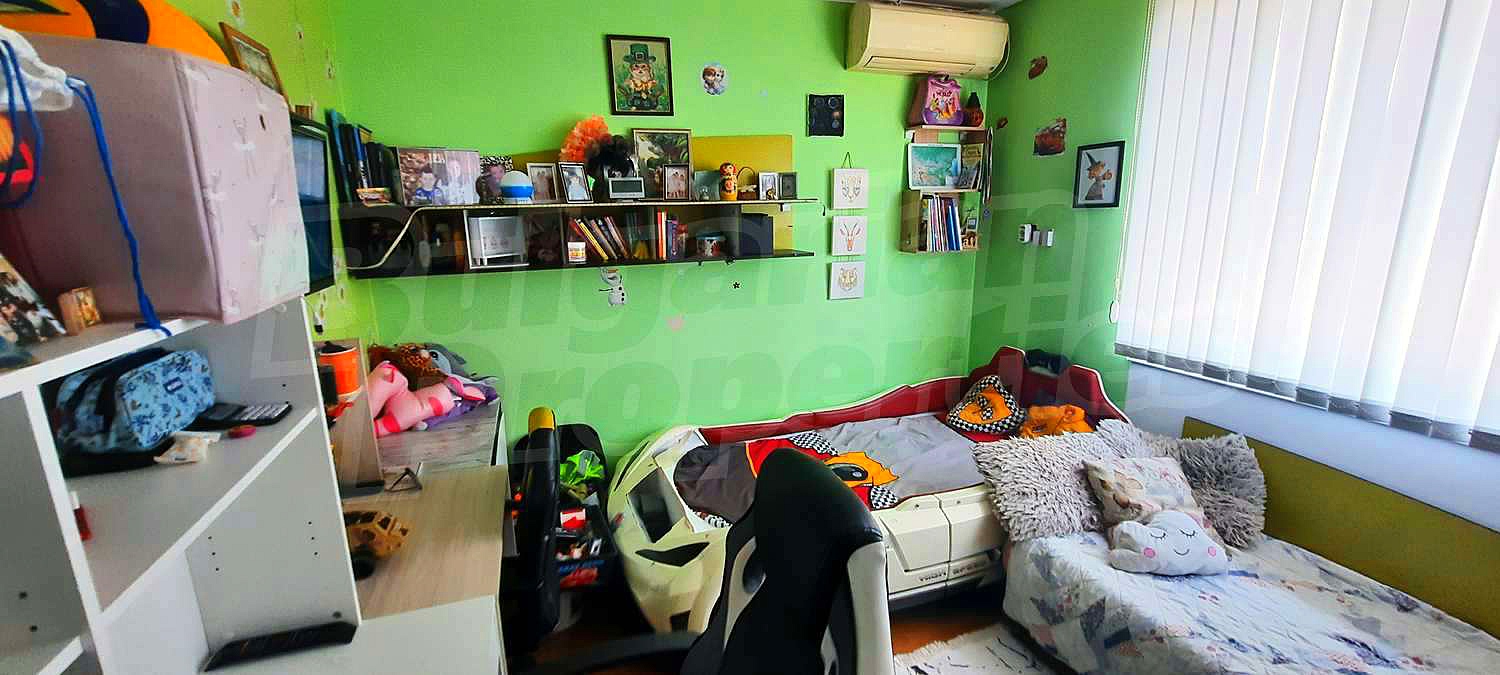 Gallery Picture 27