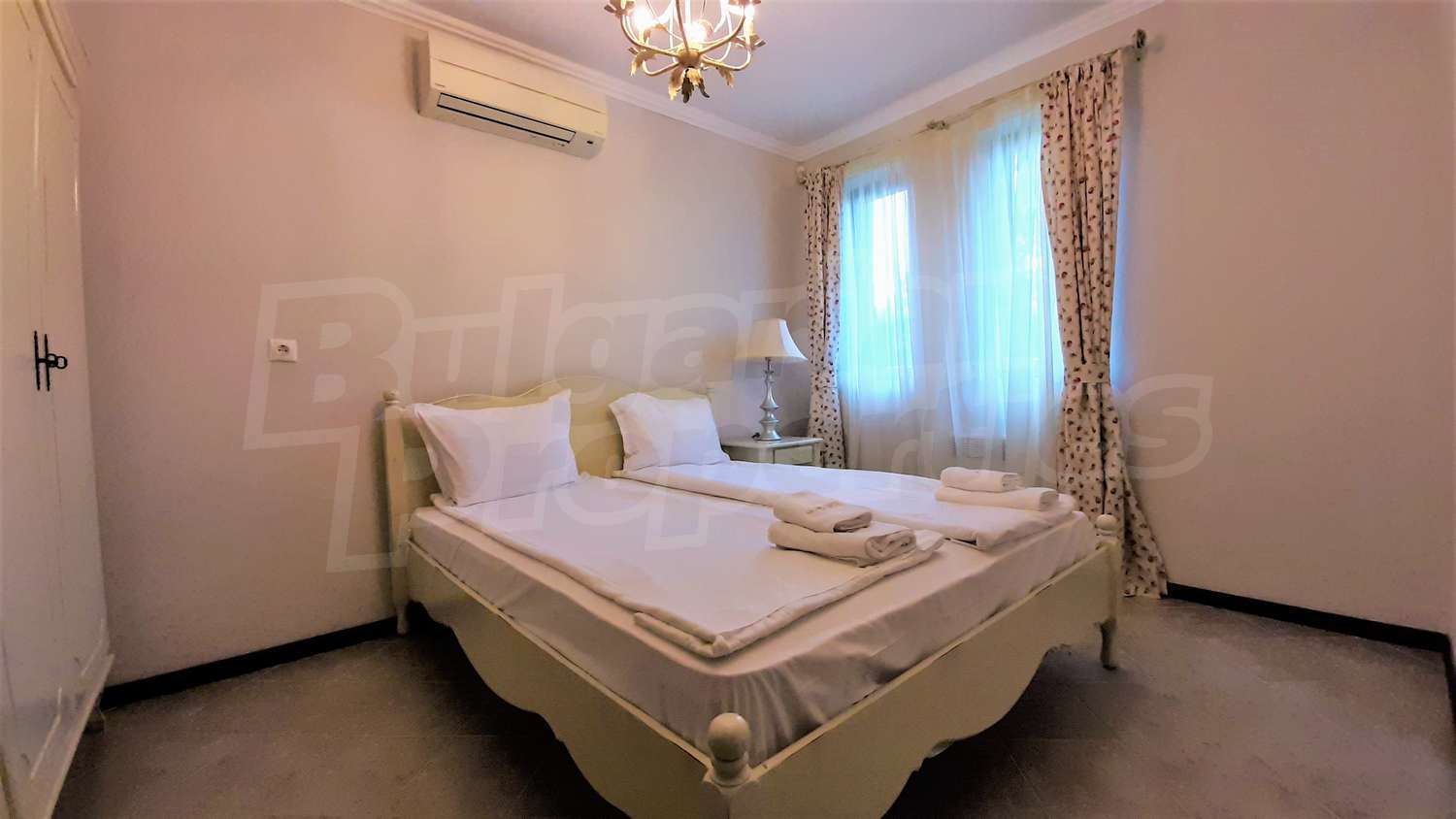 Gallery Picture 13