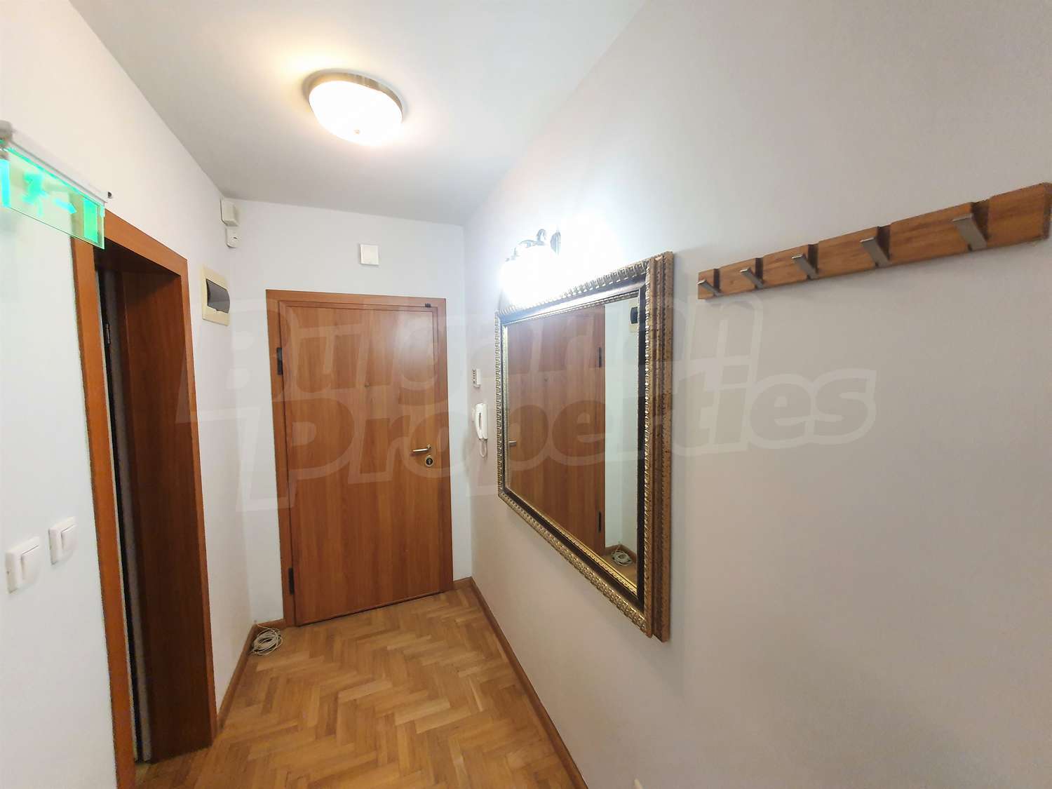 Gallery Picture 9