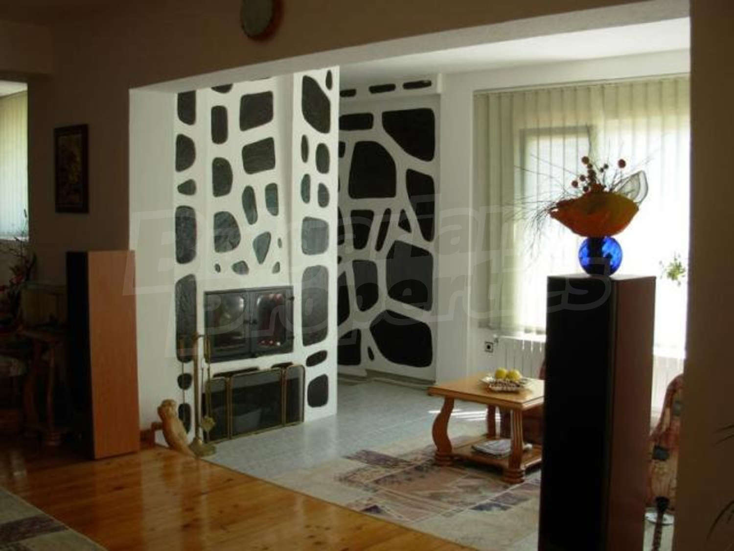 Gallery Picture 13
