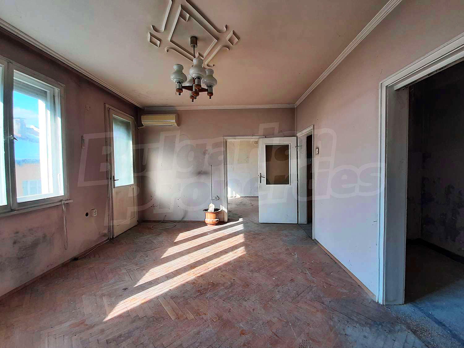 Gallery Picture 8