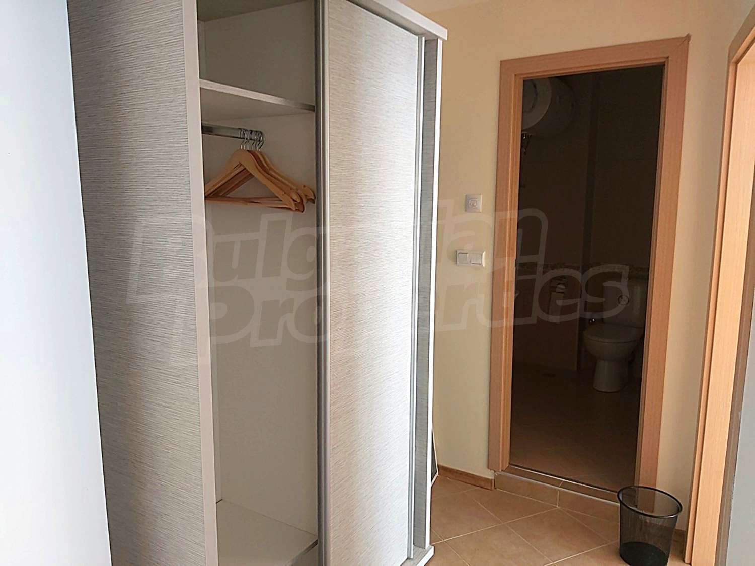 Gallery Picture 10
