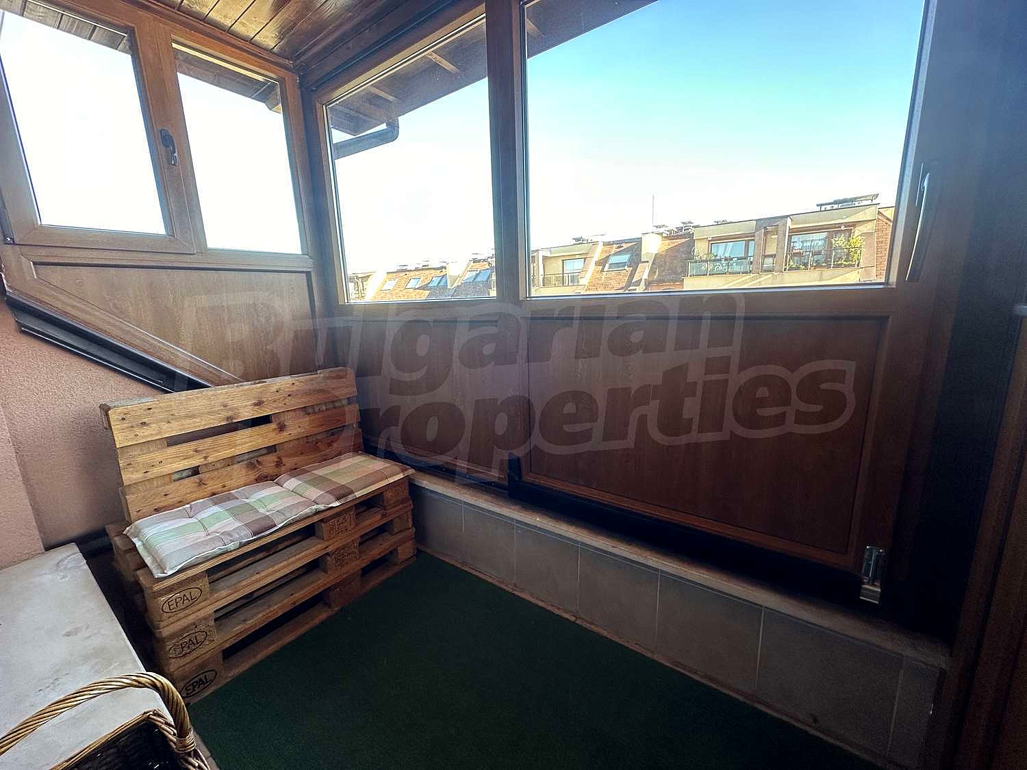 Gallery Picture 14