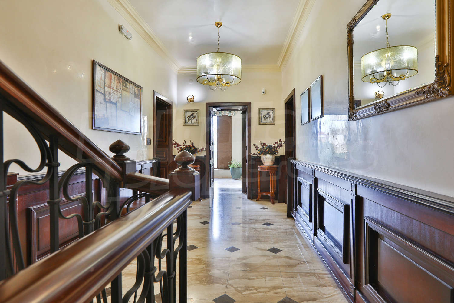 Gallery Picture 8