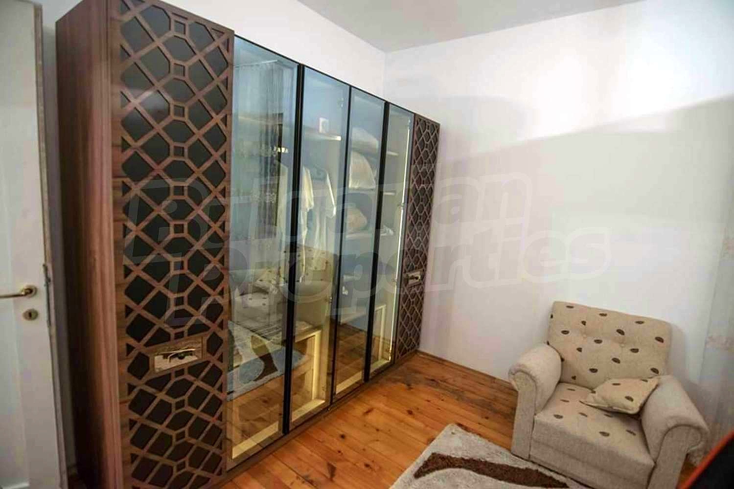 Gallery Picture 5