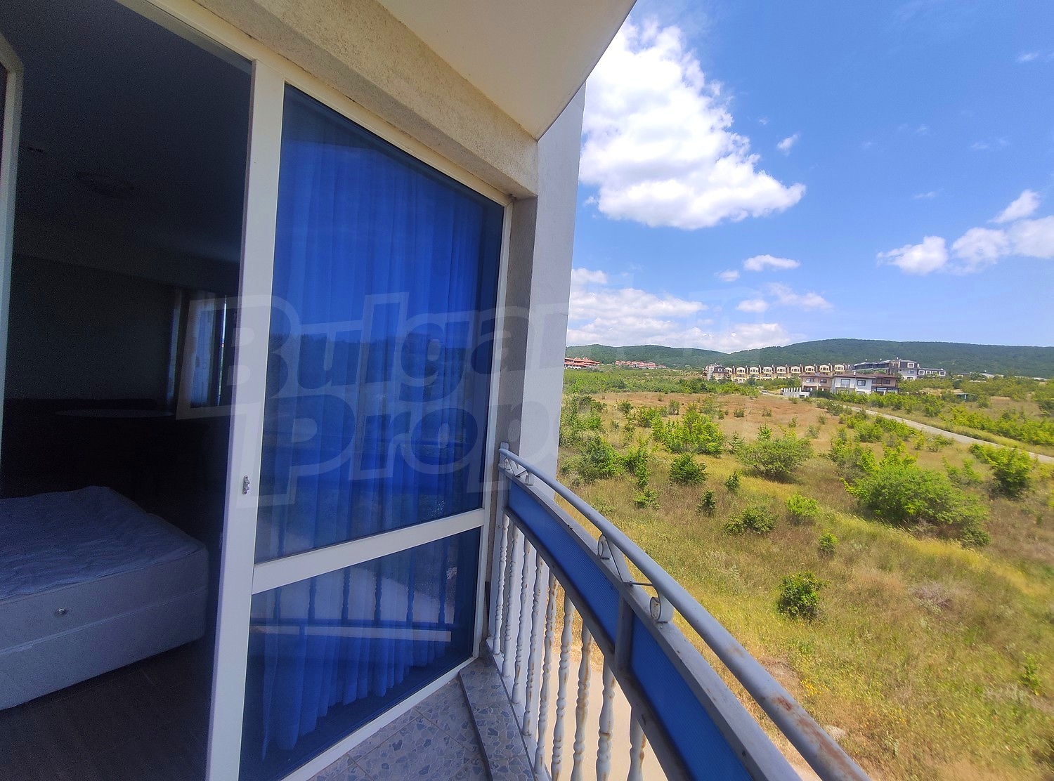 Едностаен апартамент в РИО Апартментс в с. Кошарица за продажба