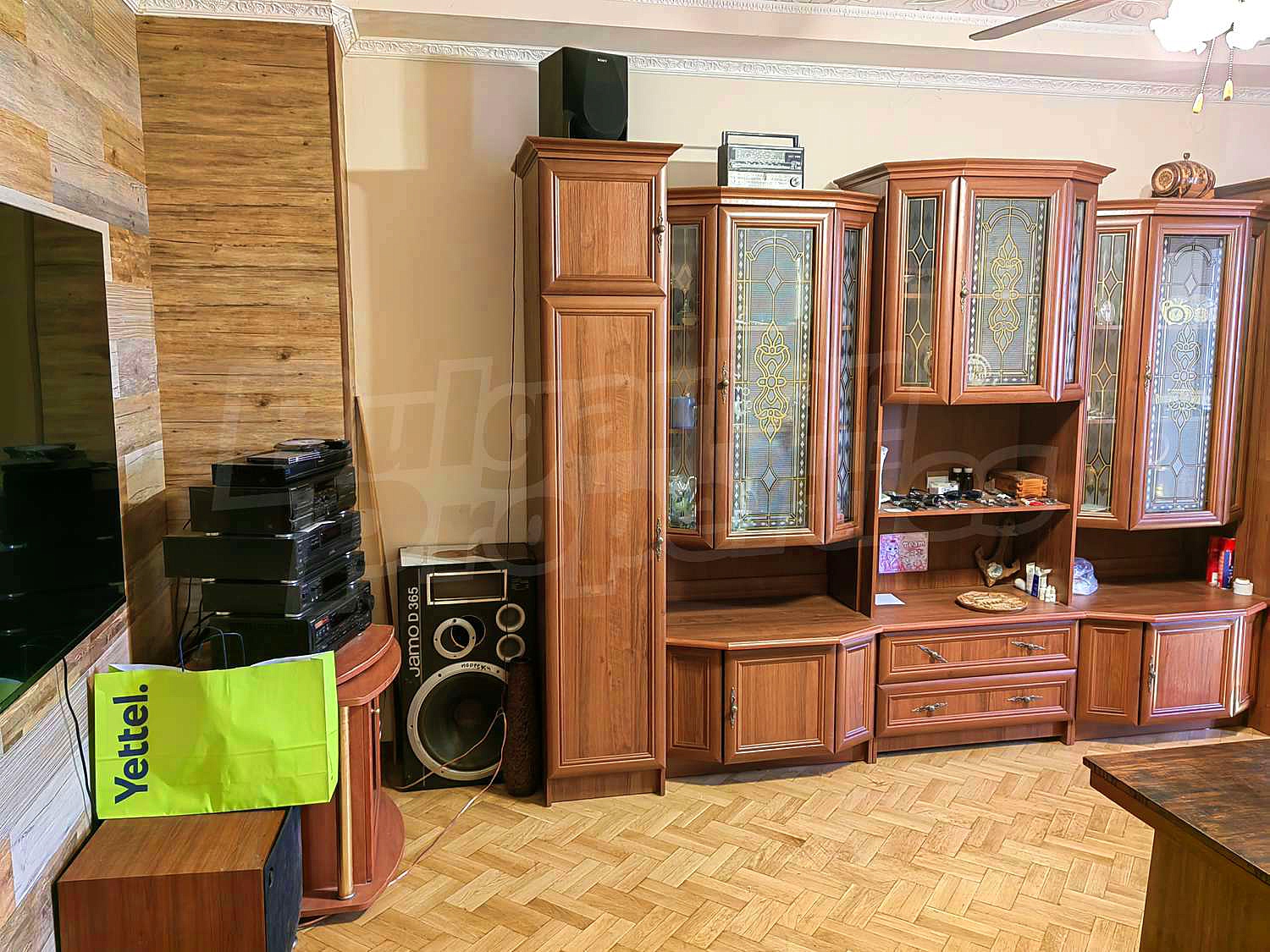 Gallery Picture 9