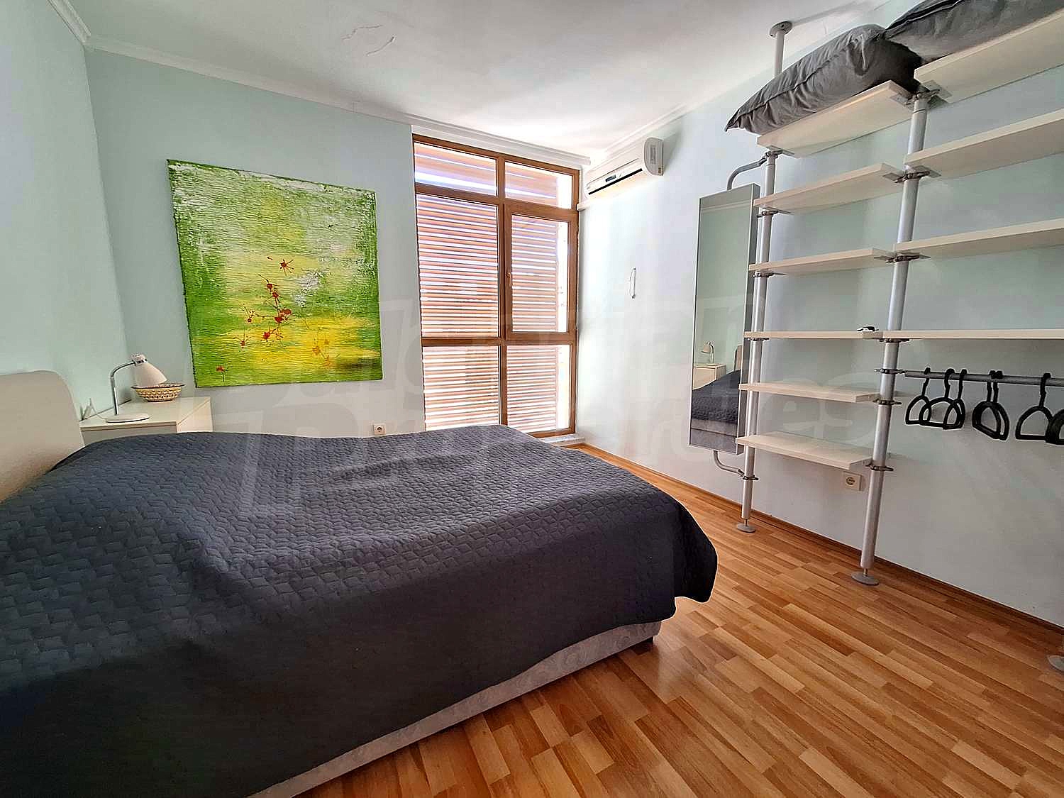 Gallery Picture 17