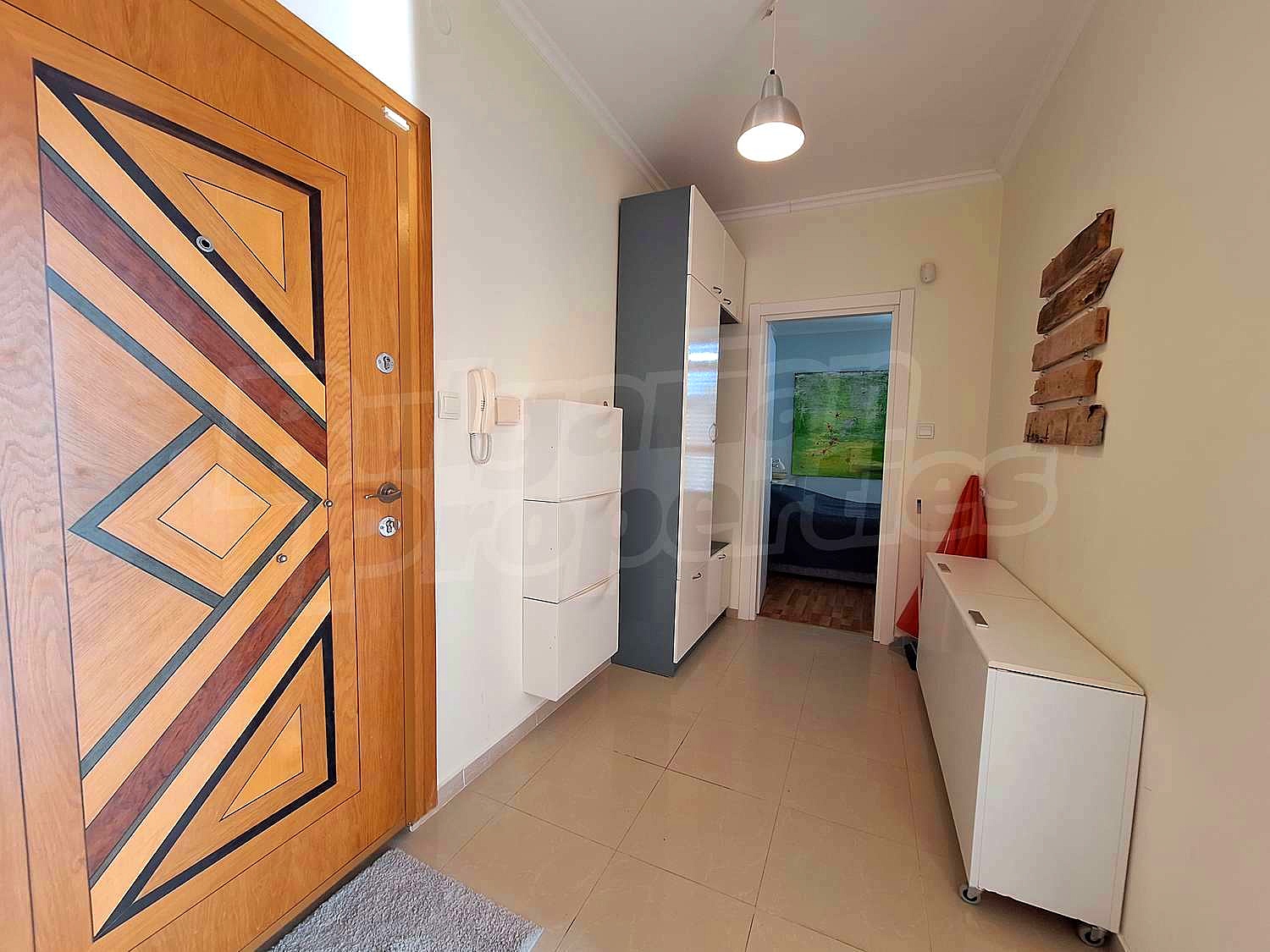 Gallery Picture 10