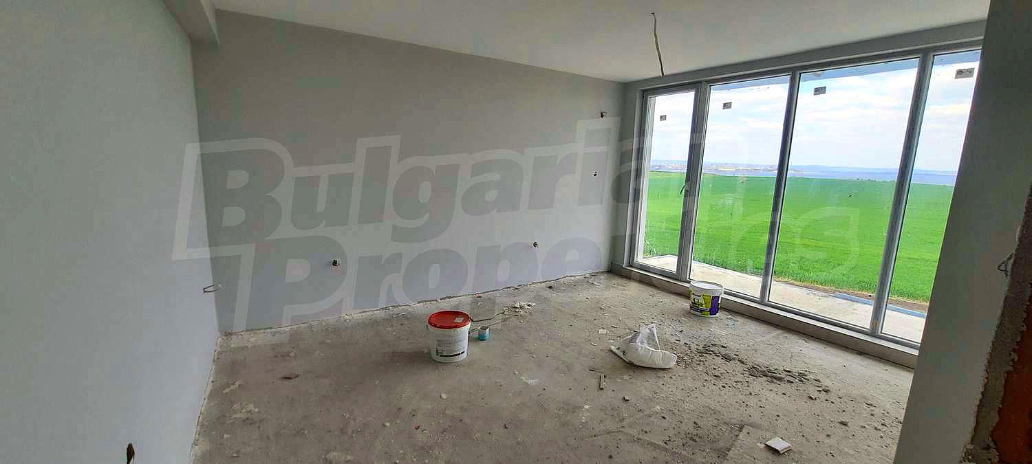Gallery Picture 14