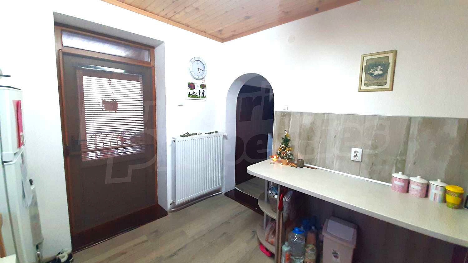 Gallery Picture 16