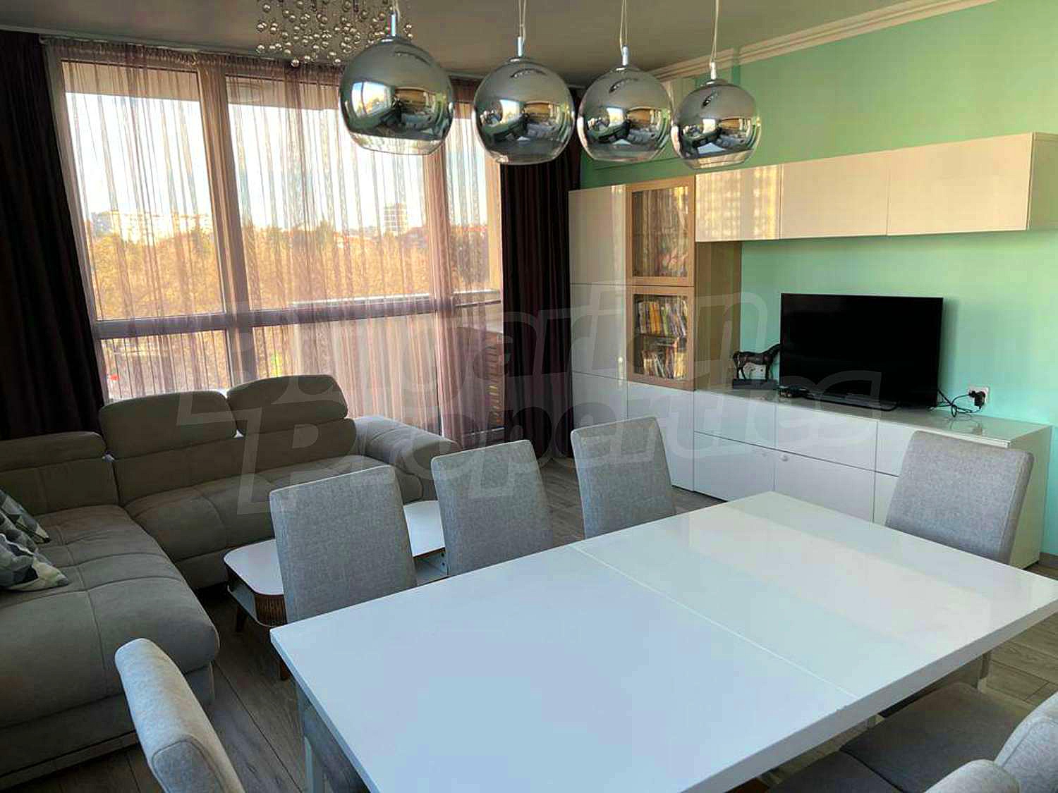 Gallery Picture 11