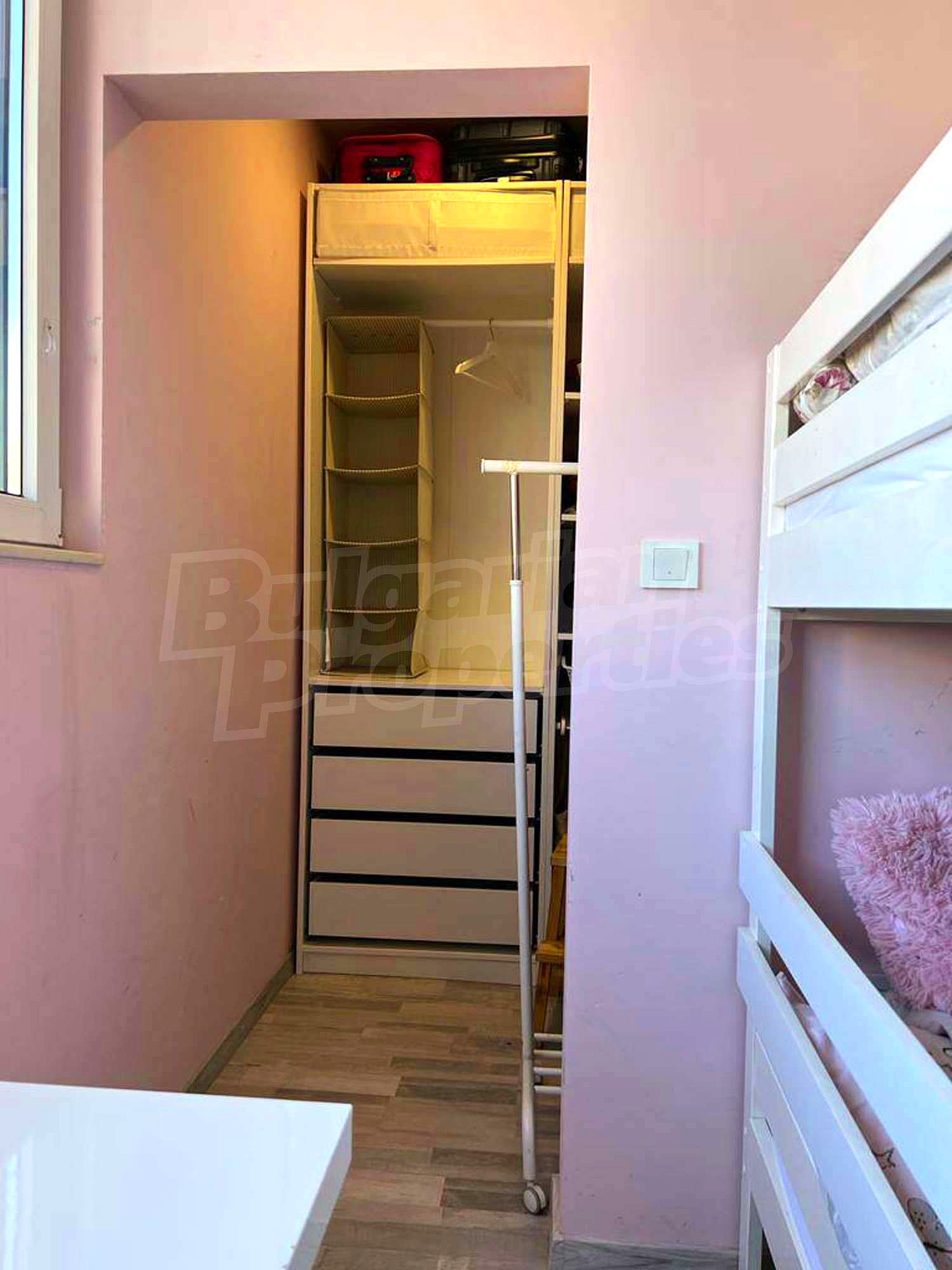 Gallery Picture 15