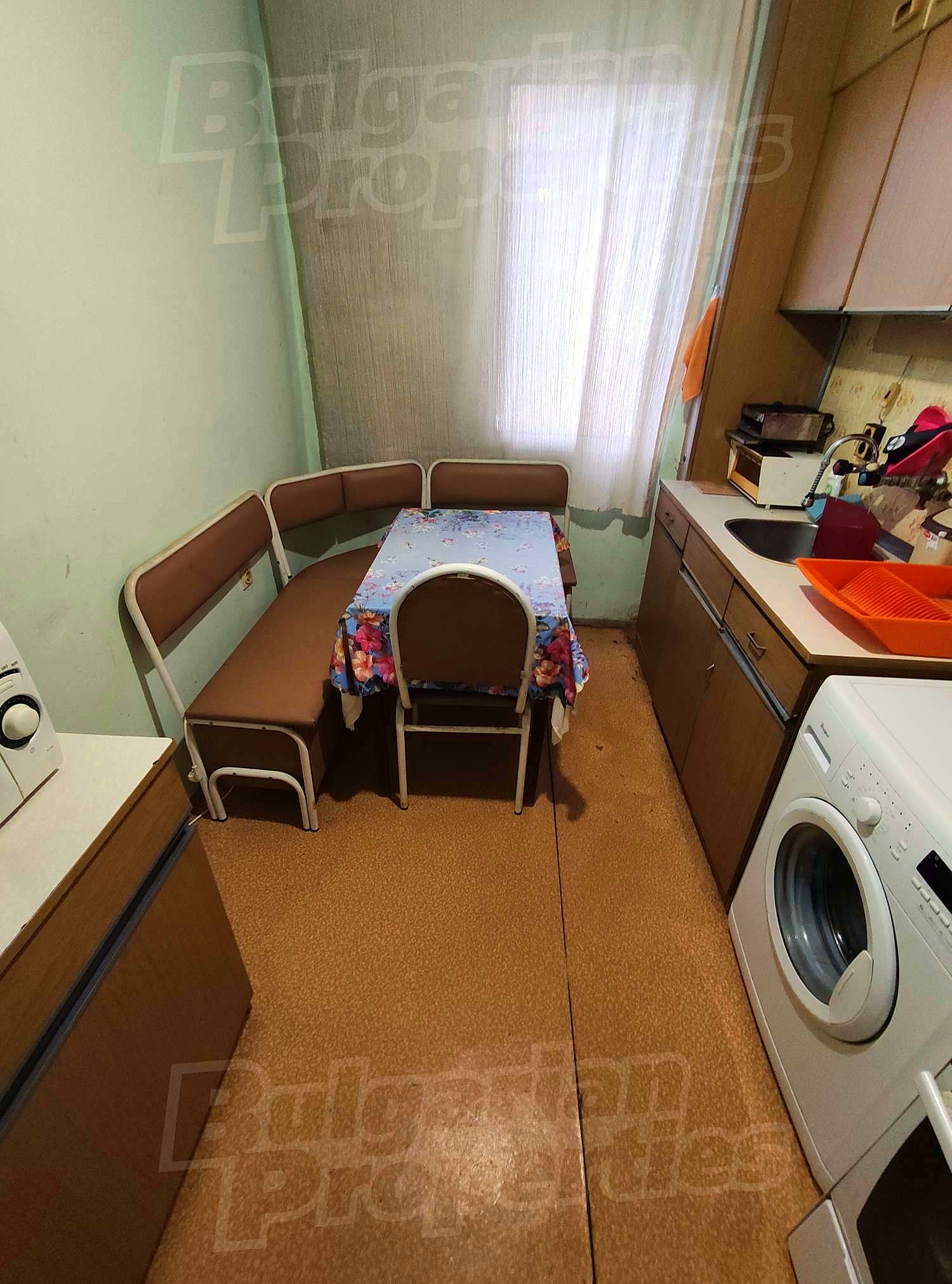 Gallery Picture 28