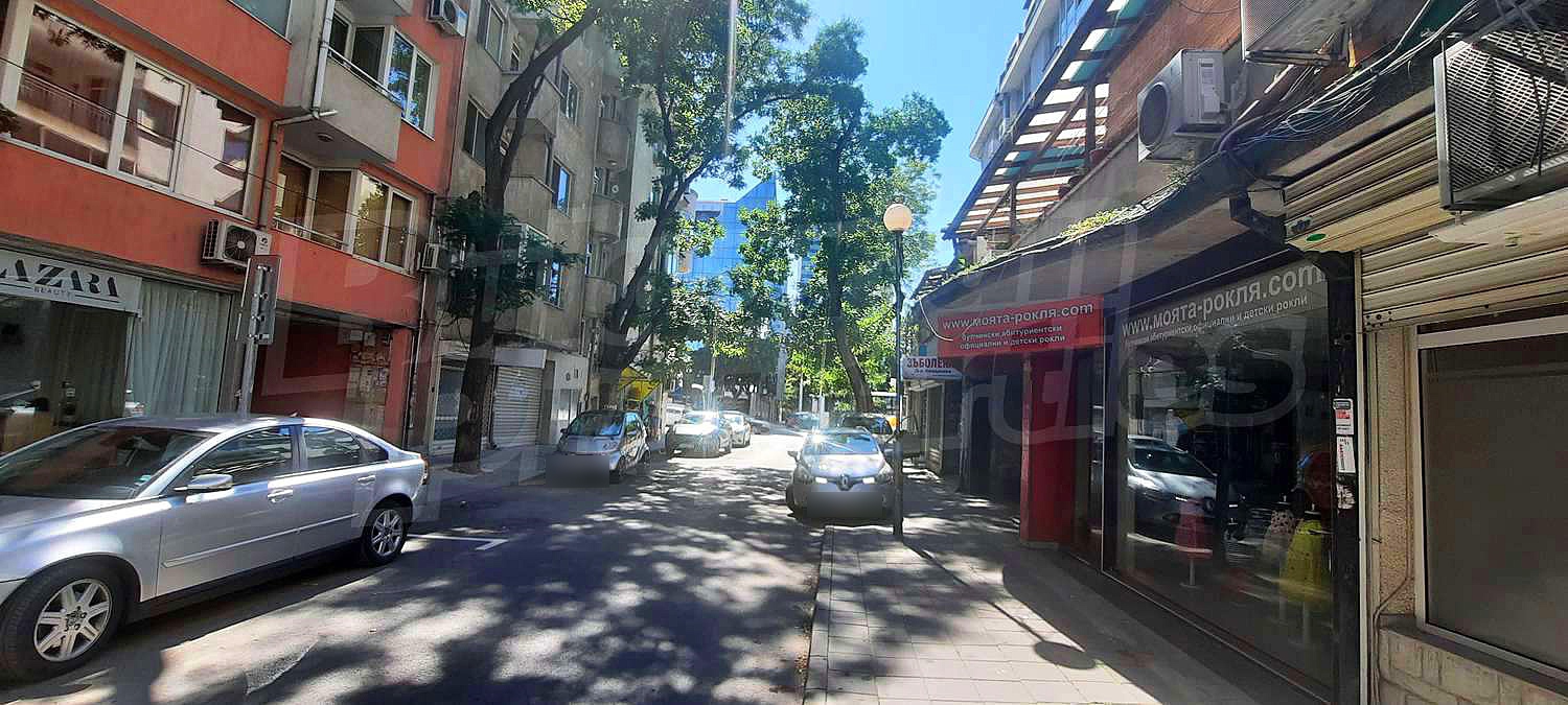 Gallery Picture 15