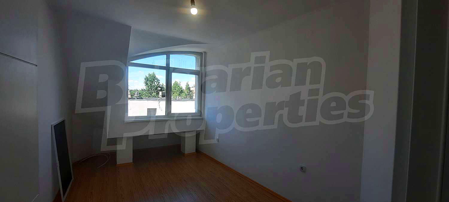 Gallery Picture 7