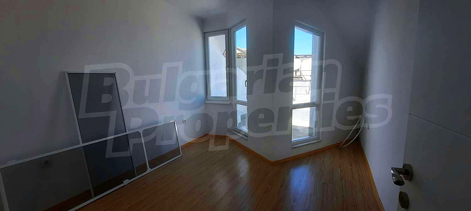 Gallery Picture 6