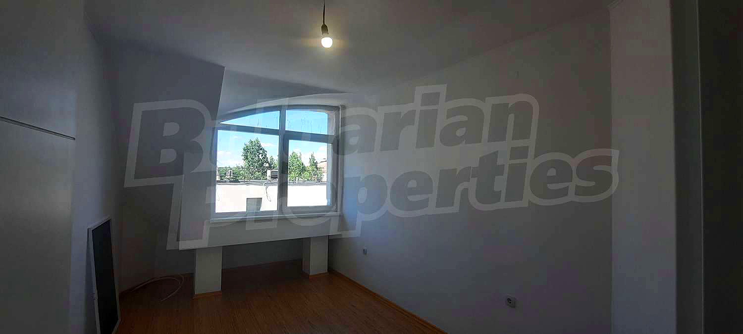 Gallery Picture 9