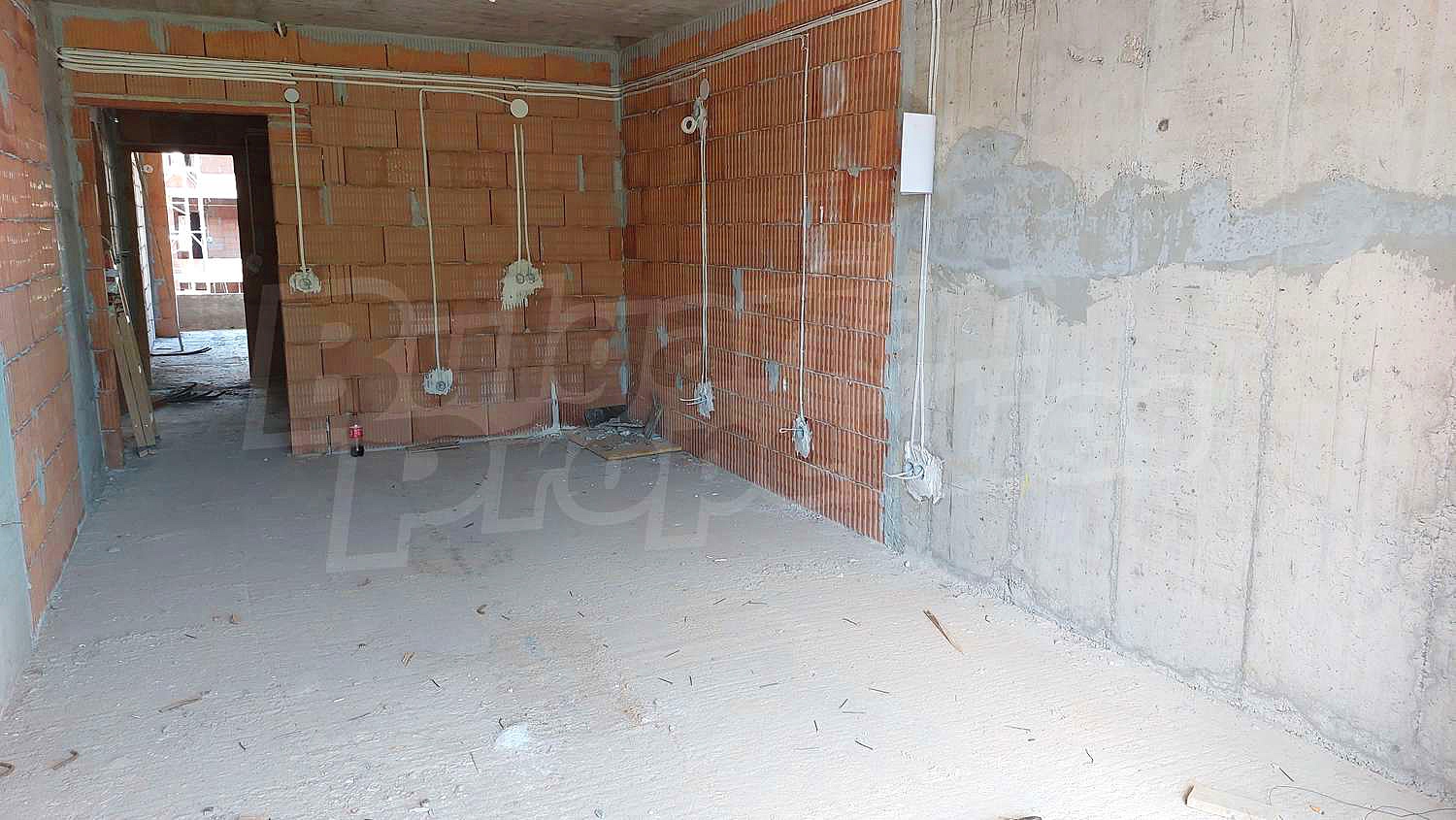 Gallery Picture 13