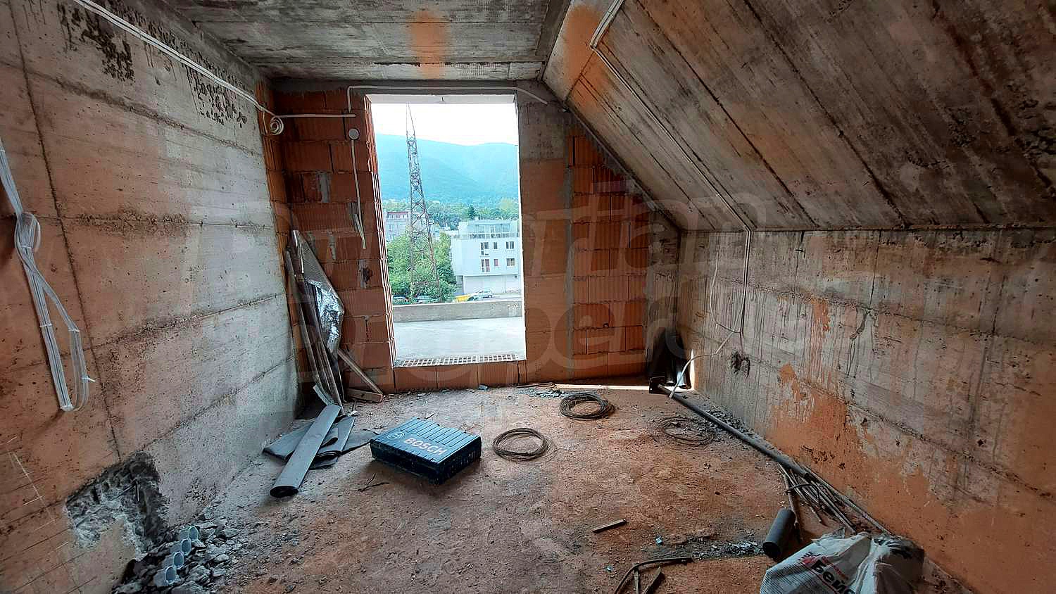 Gallery Picture 30