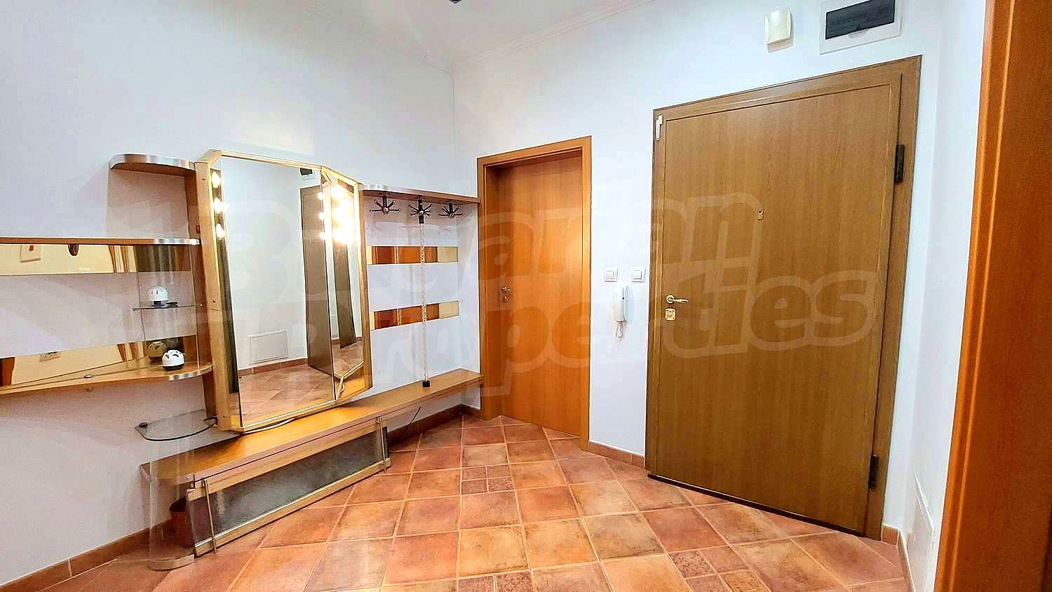 Gallery Picture 18