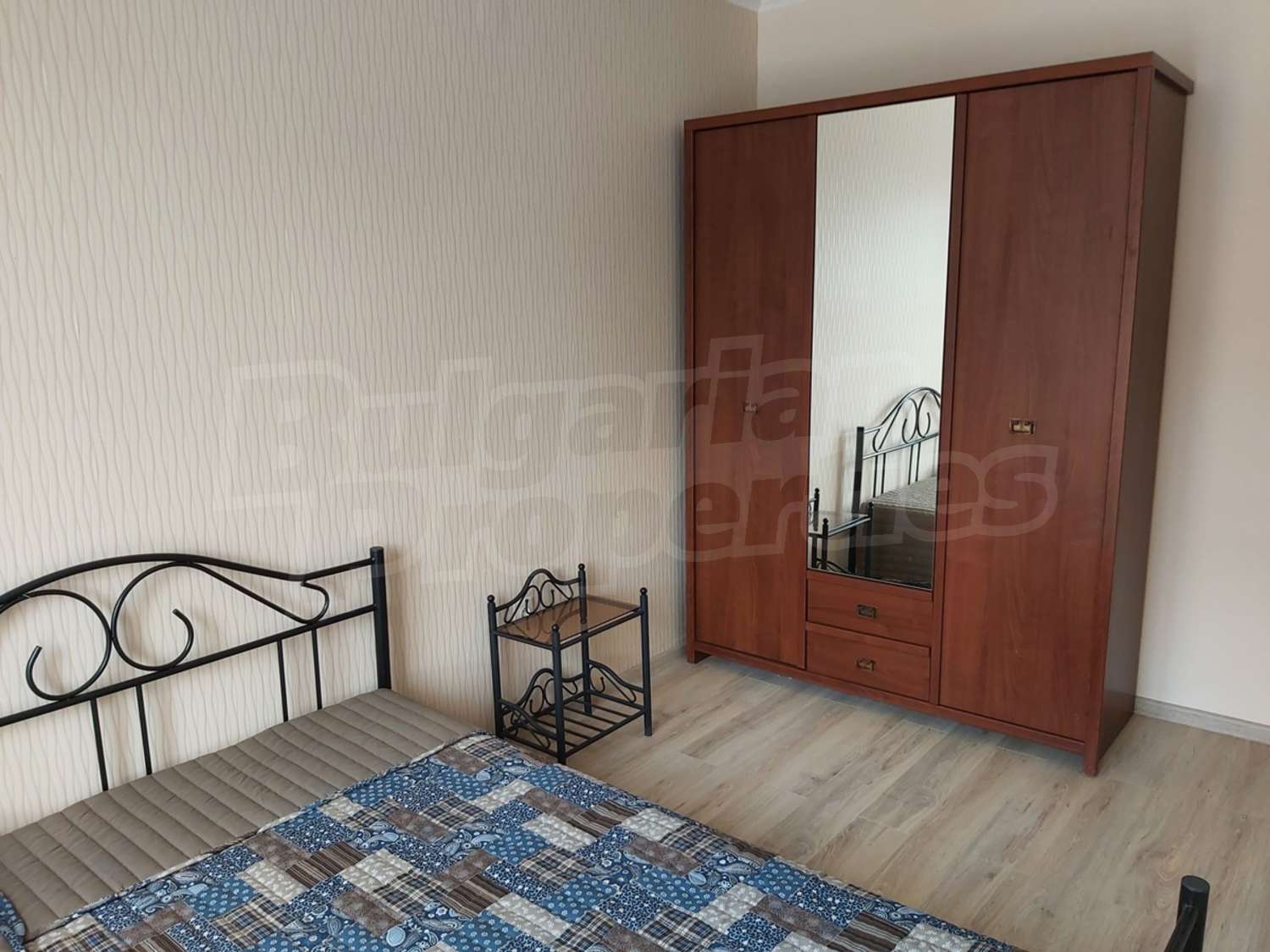 Gallery Picture 37