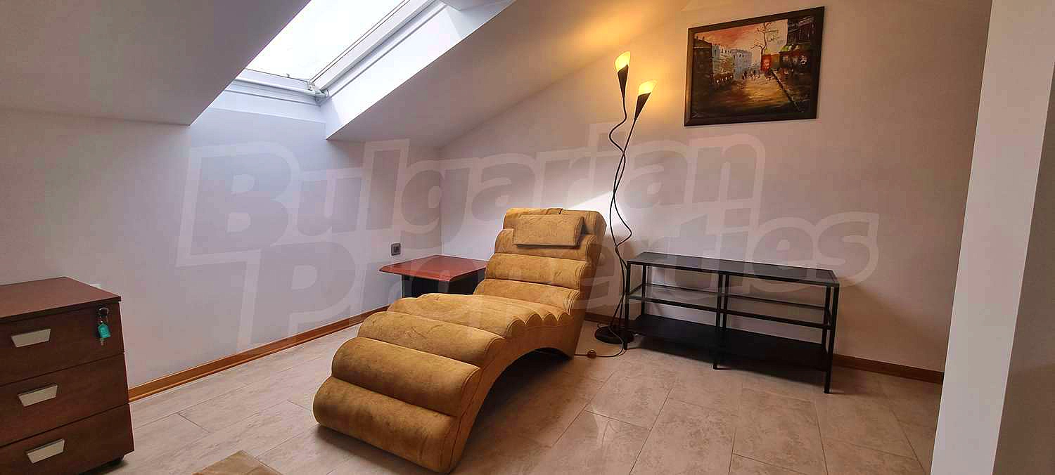 Gallery Picture 14