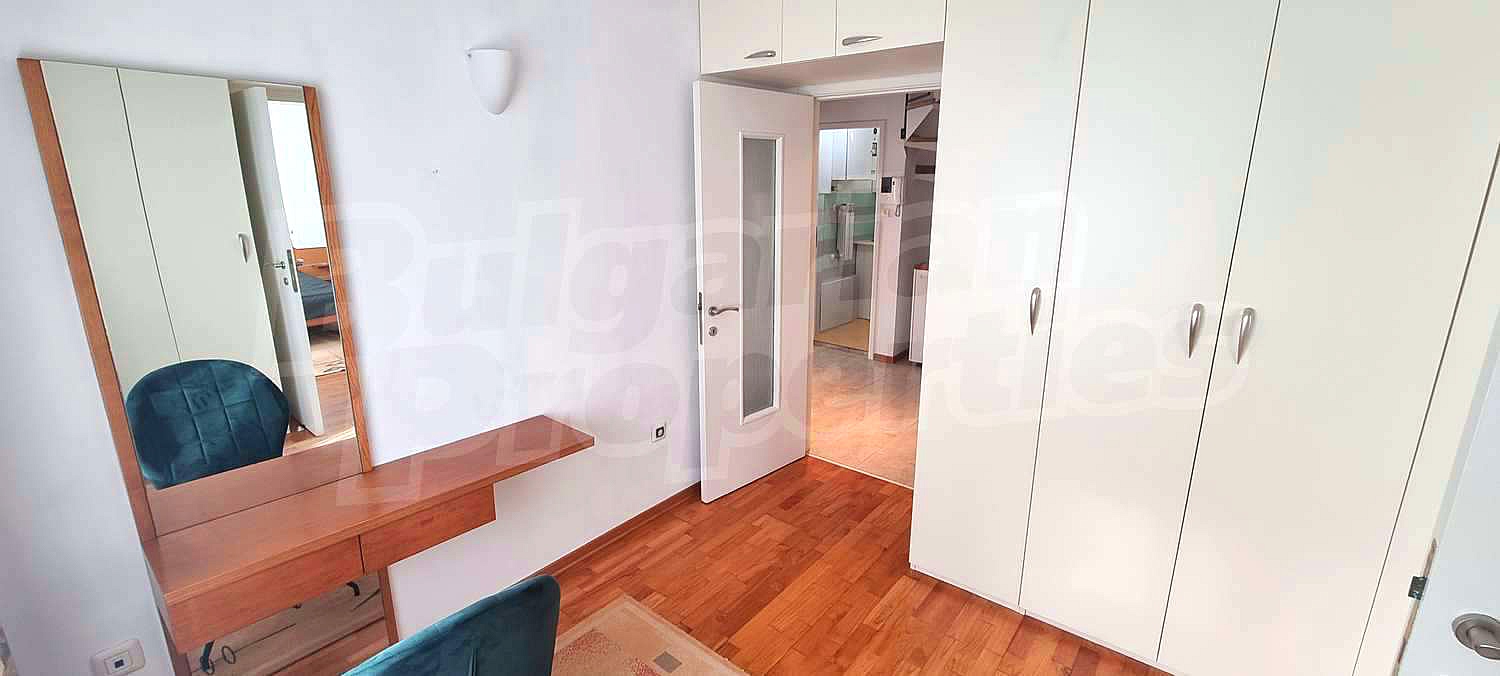 Gallery Picture 24