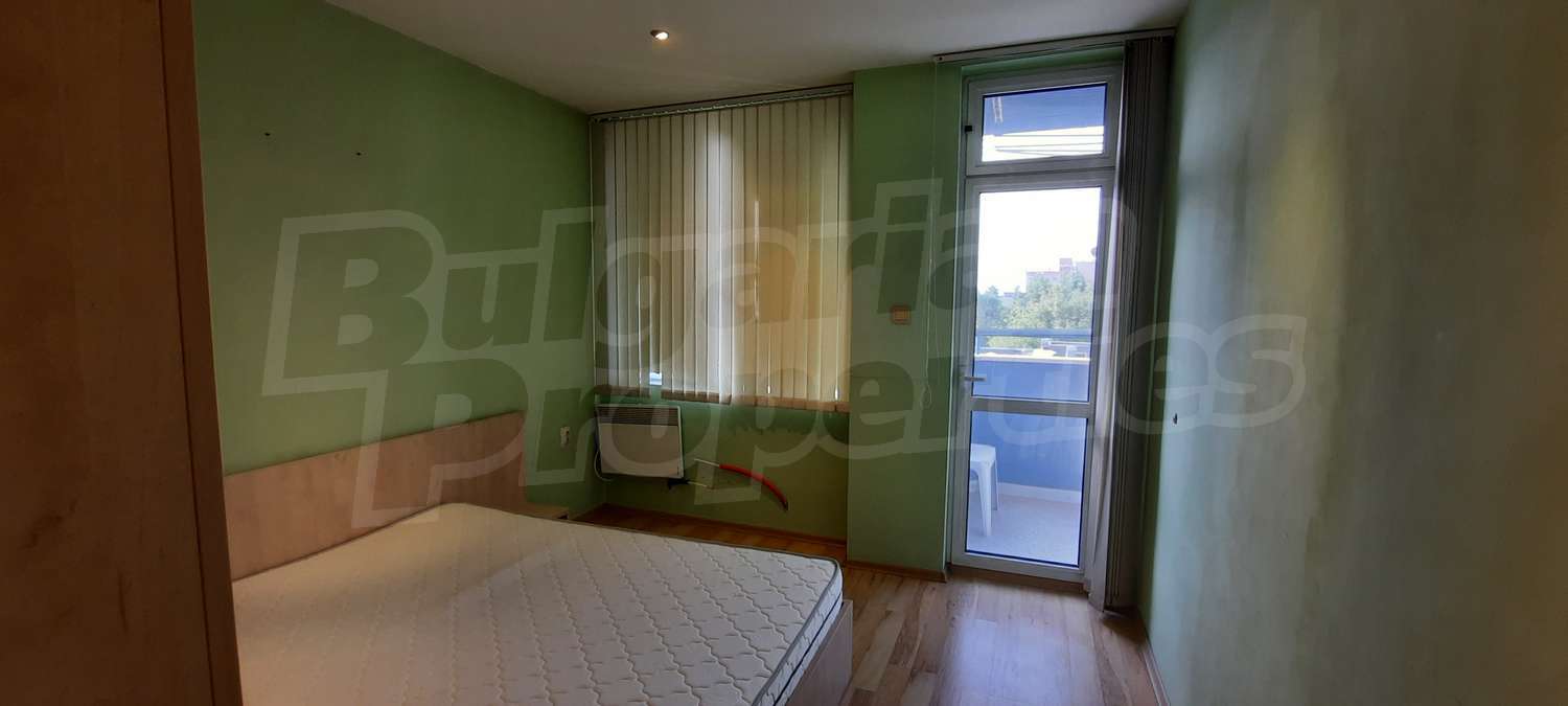 Gallery Picture 9