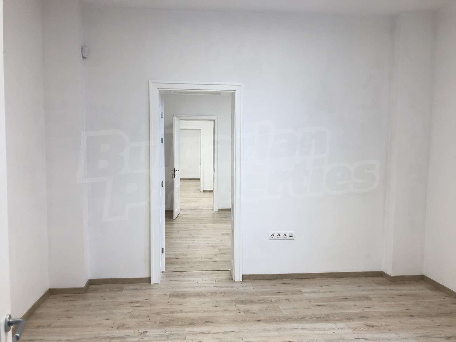 Gallery Picture 16