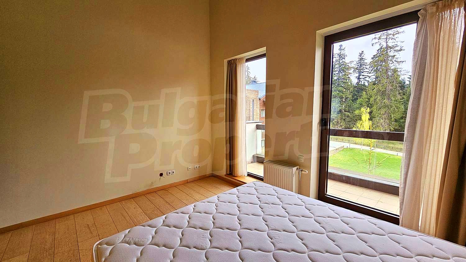 Gallery Picture 10