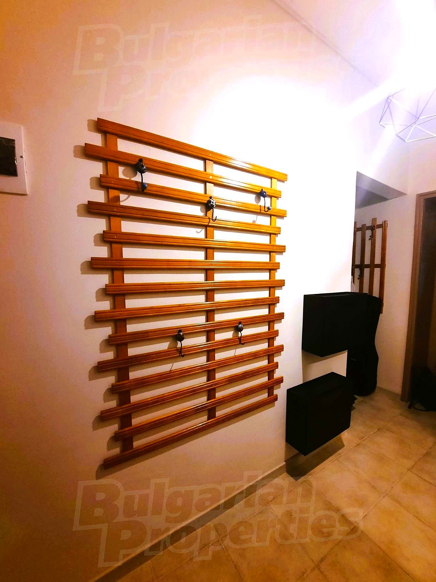 Gallery Picture 12