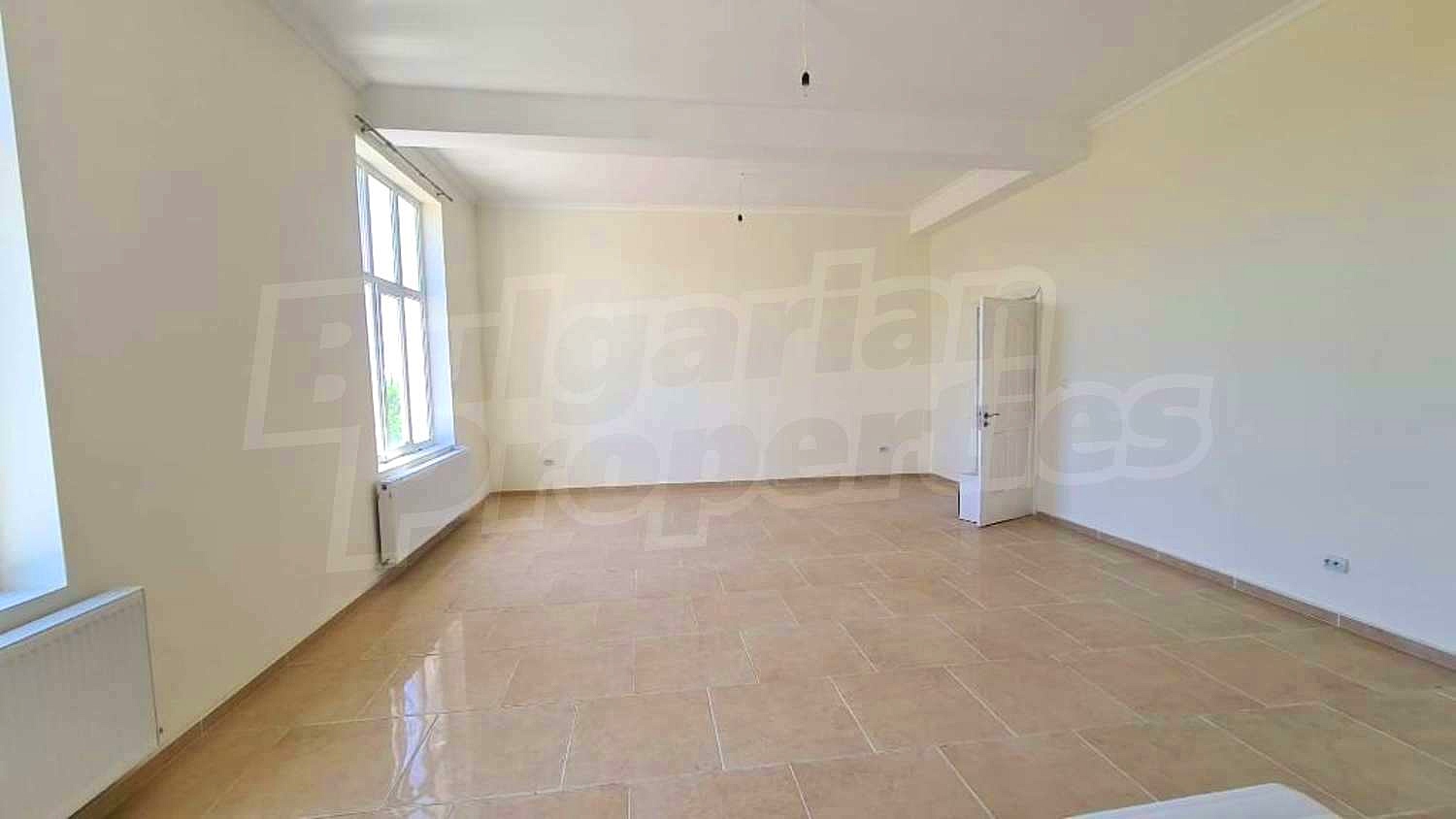 Gallery Picture 34