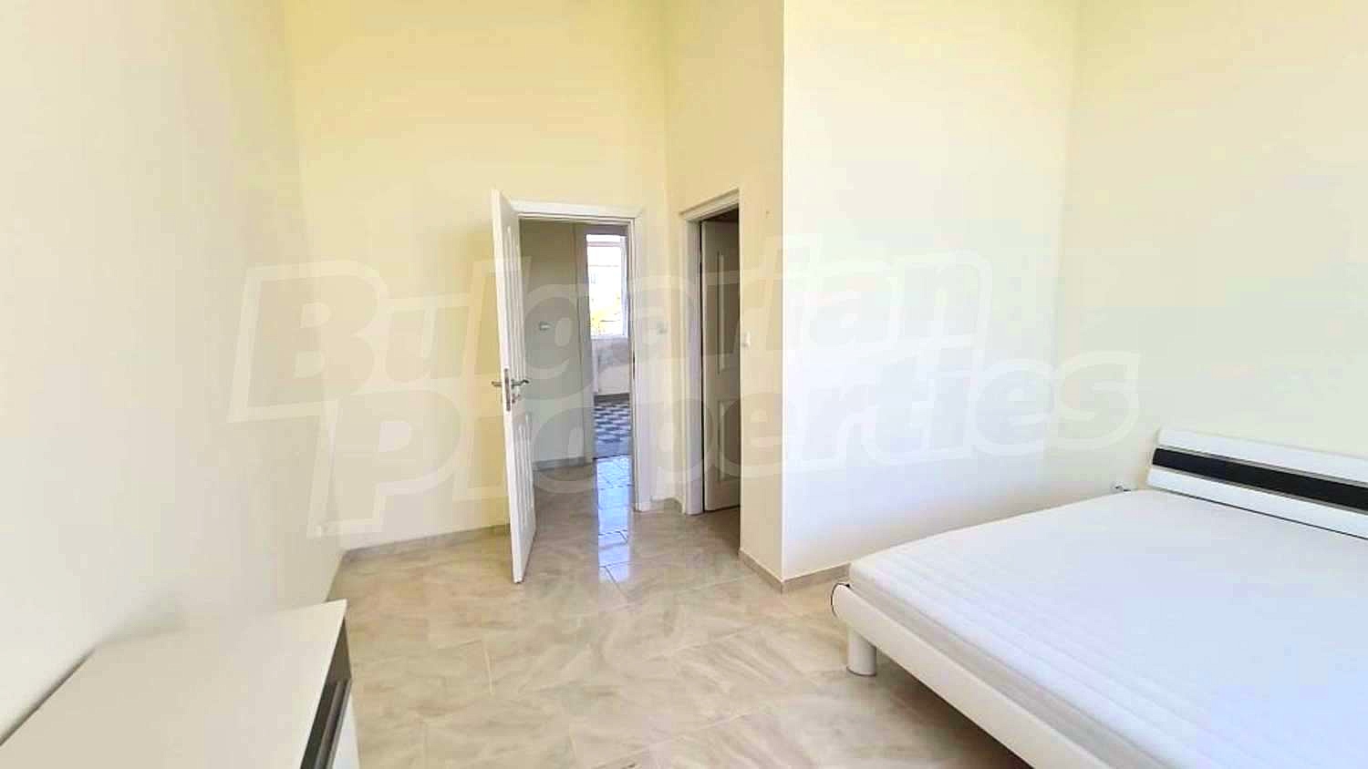 Gallery Picture 35