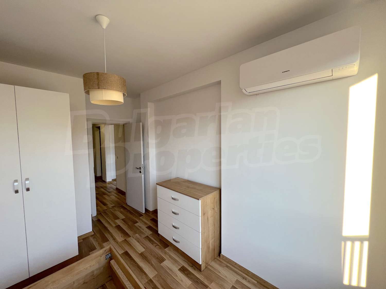 Gallery Picture 10