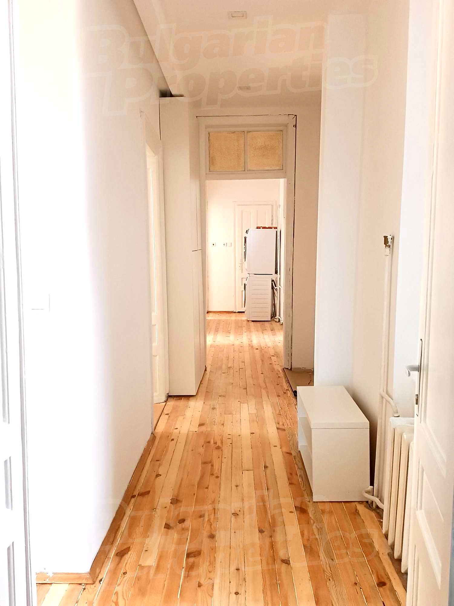Gallery Picture 17
