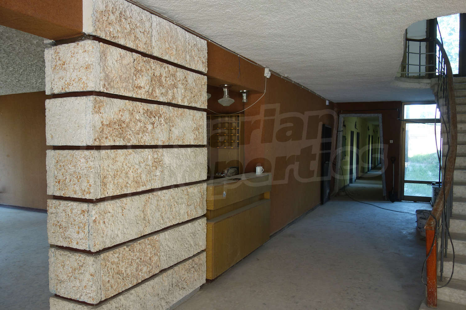 Gallery Picture 12