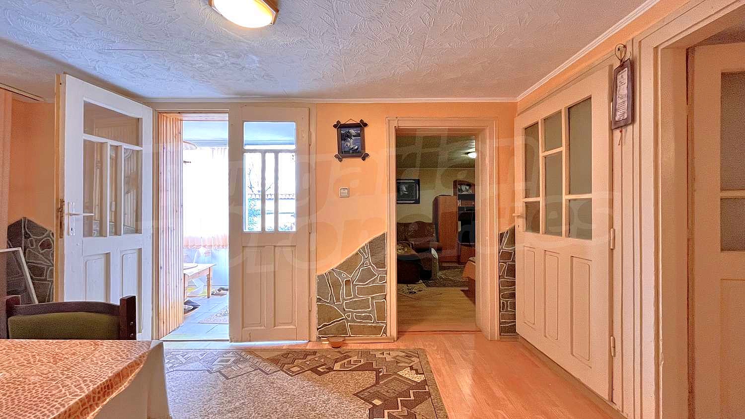 Gallery Picture 6