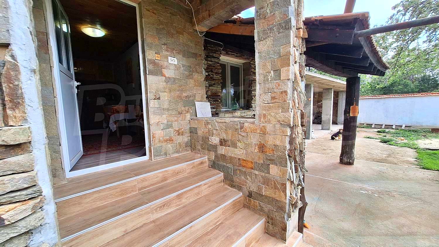 Gallery Picture 15