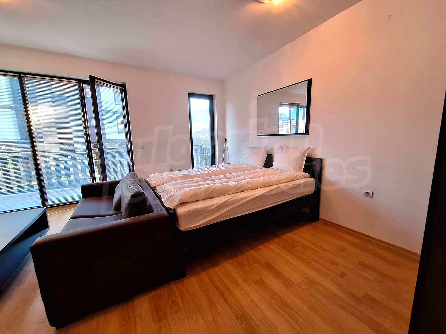 Gallery Picture 15