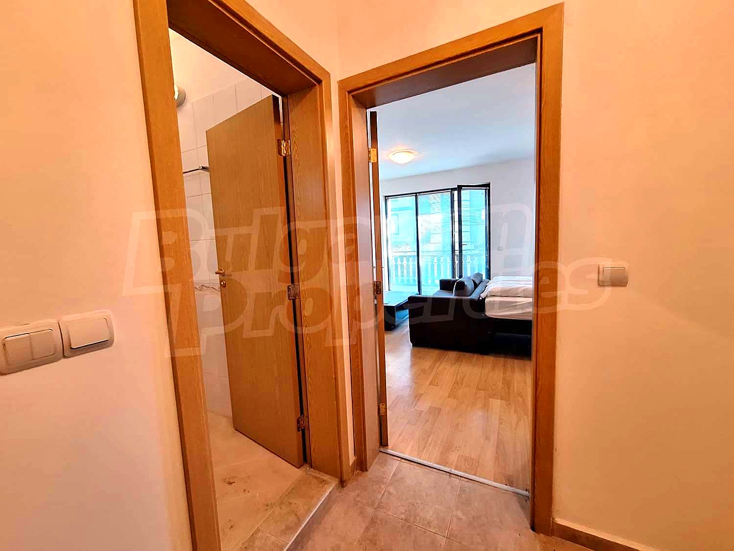 Gallery Picture 10