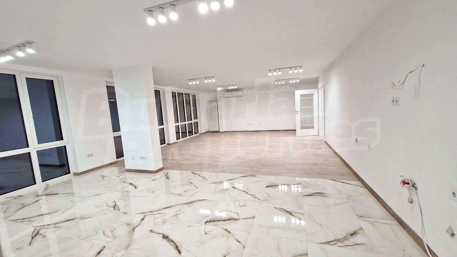 Gallery Picture 11