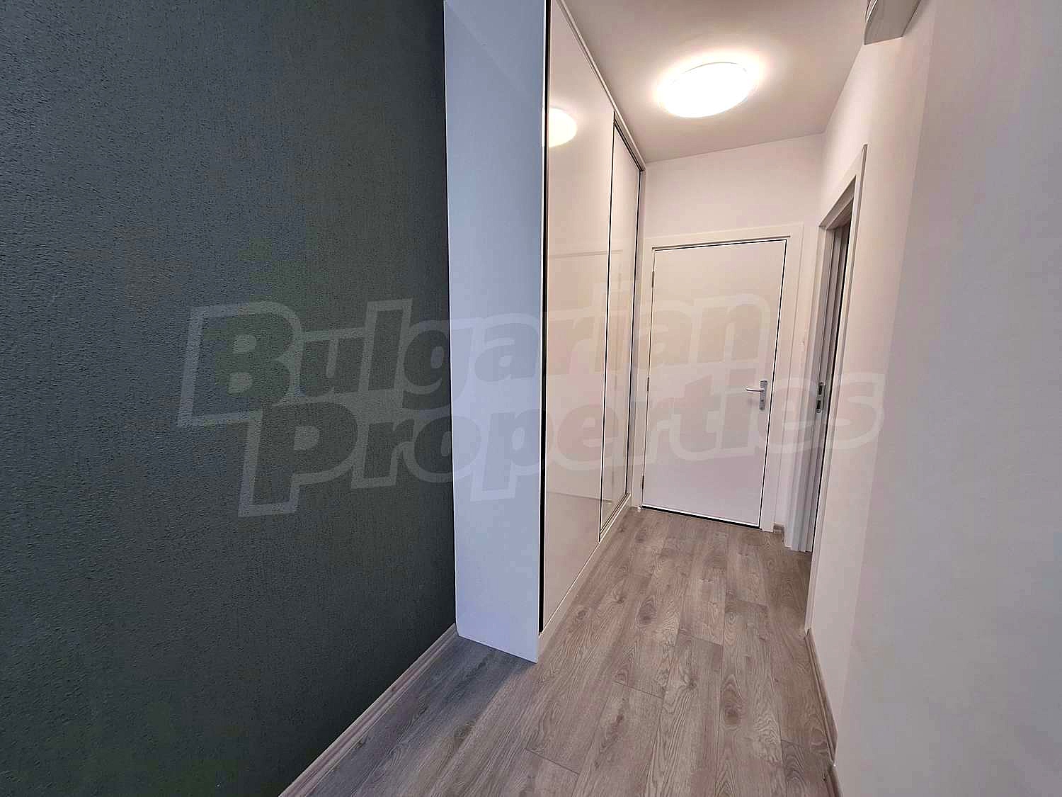 Gallery Picture 23